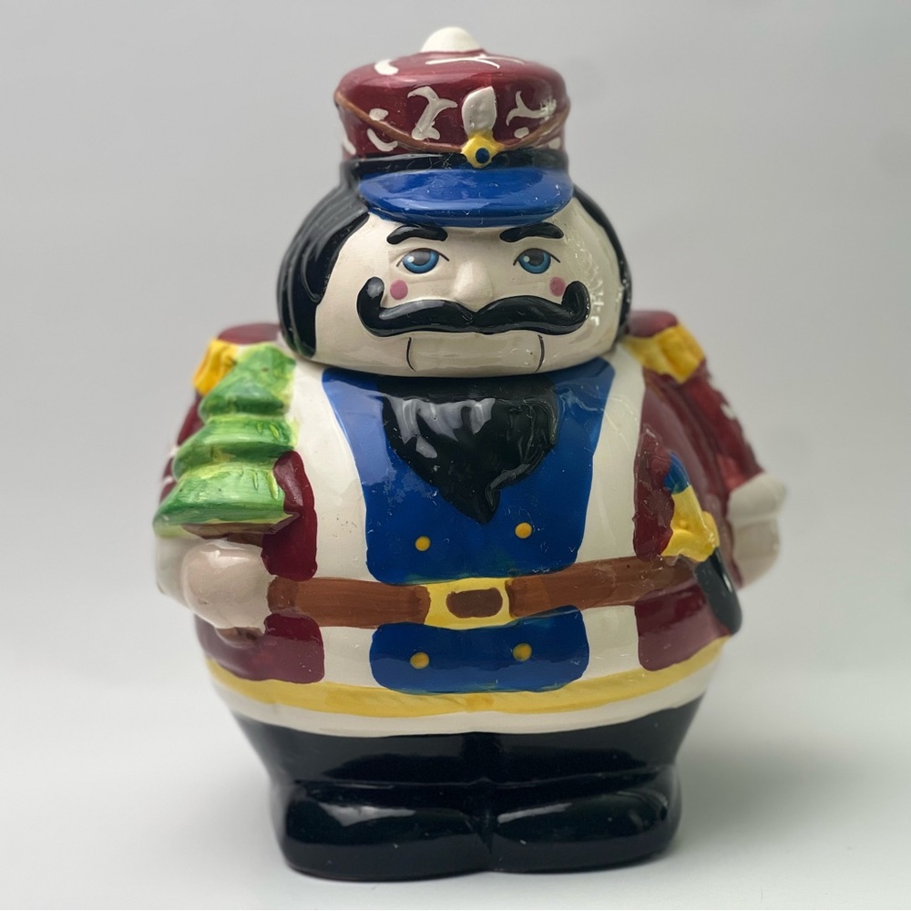 GIBSON  NUTCRACKER  Candy / Cookie  Jar  -  Beautiful Design